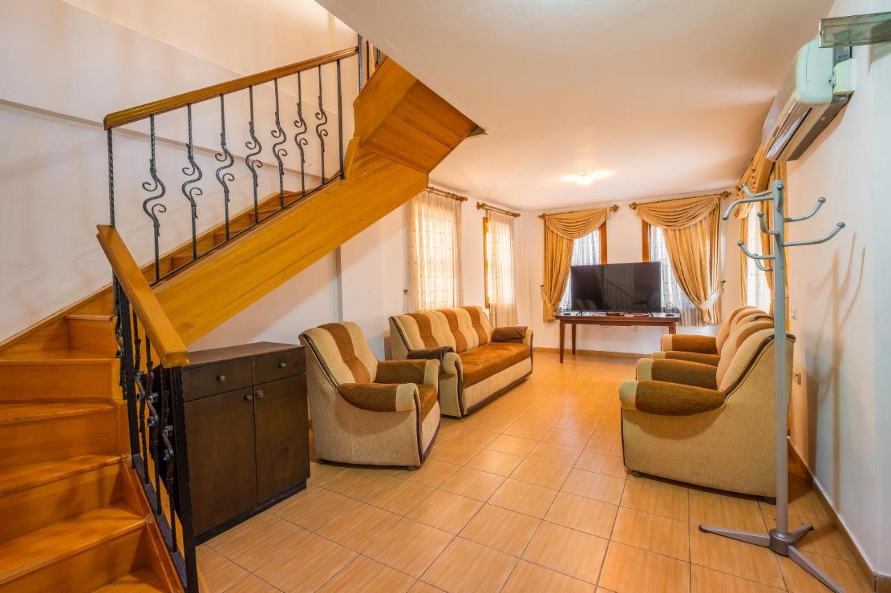 Villa David People Boutique Hostel&apart *